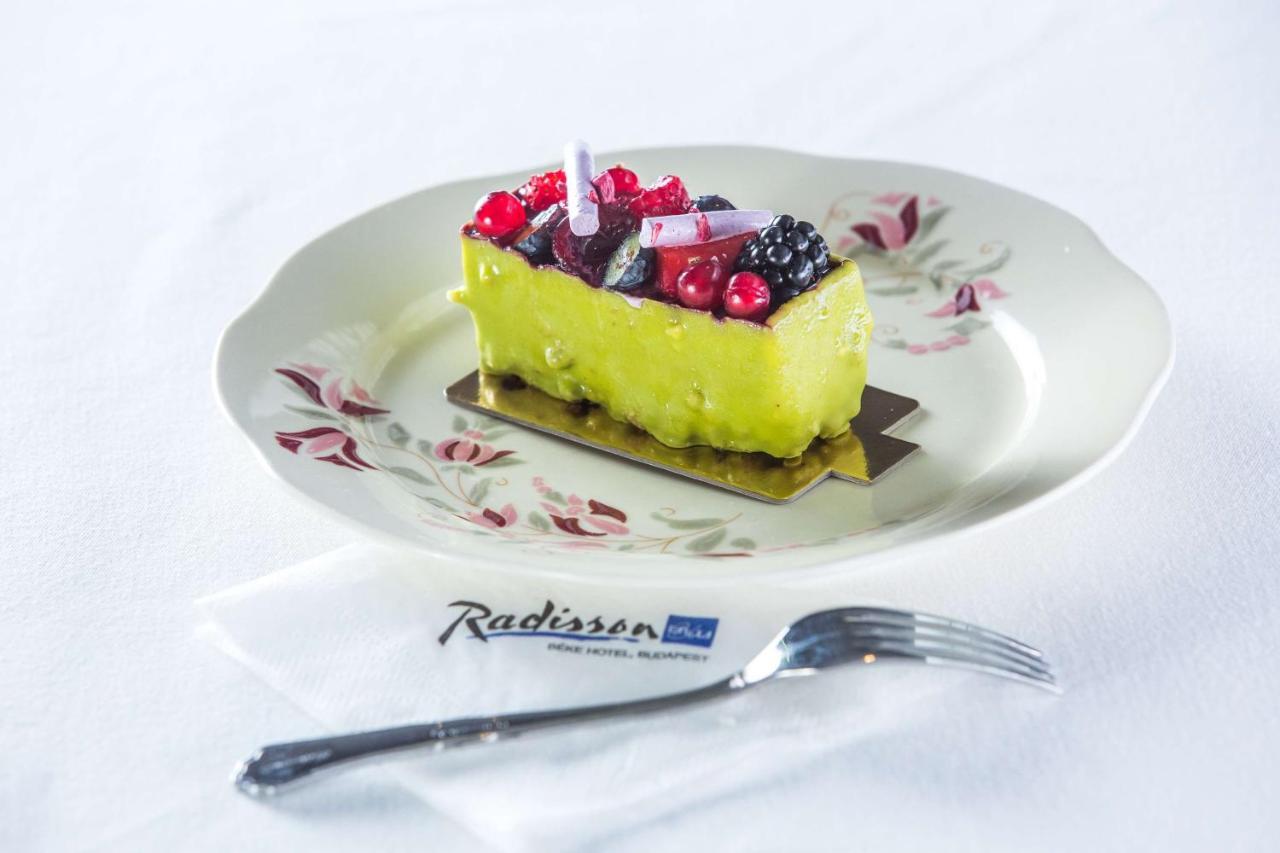 Radisson Blu Beke Hotel, Hotel