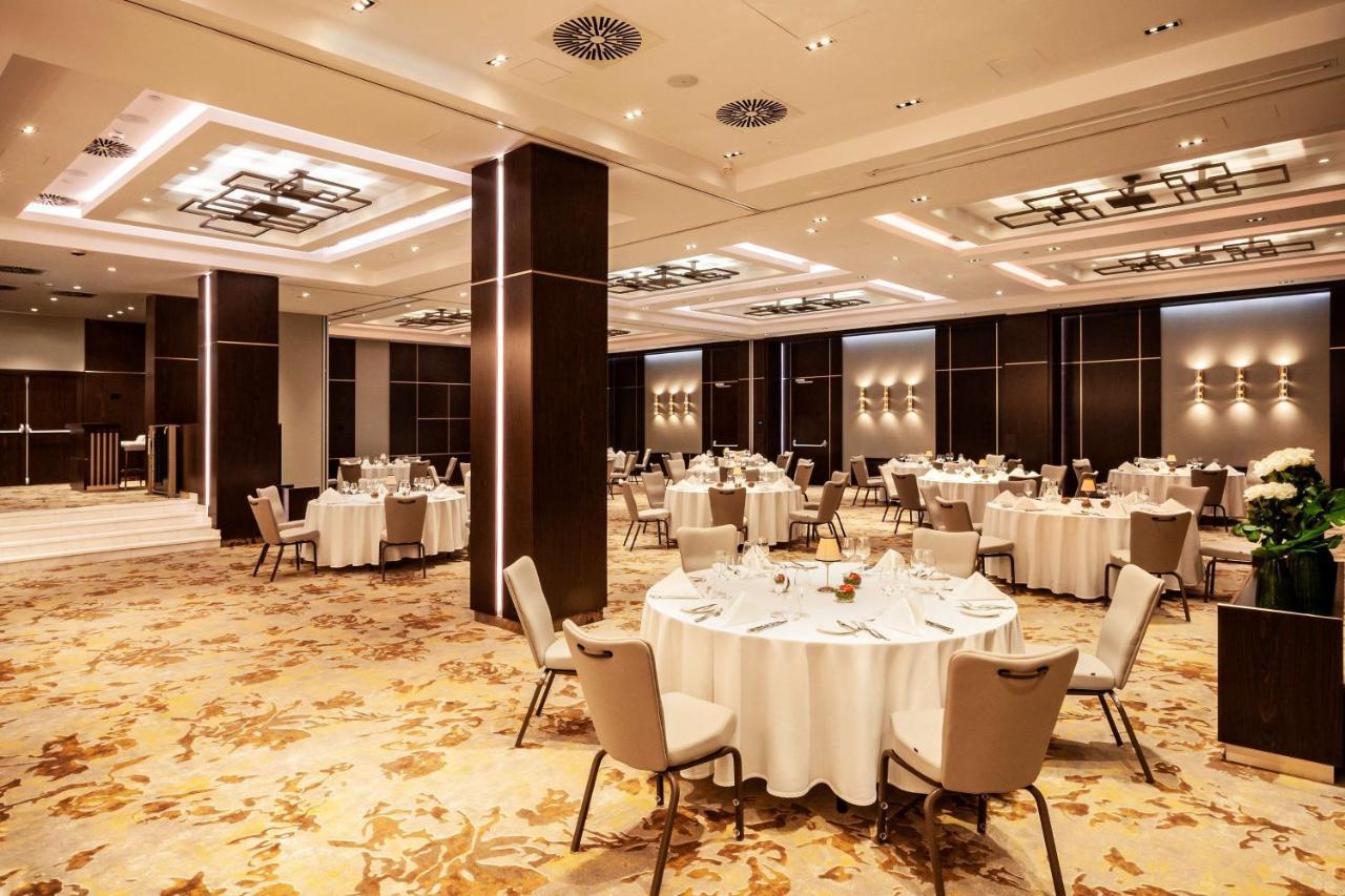 Radisson Blu Béke Hotel, 4*